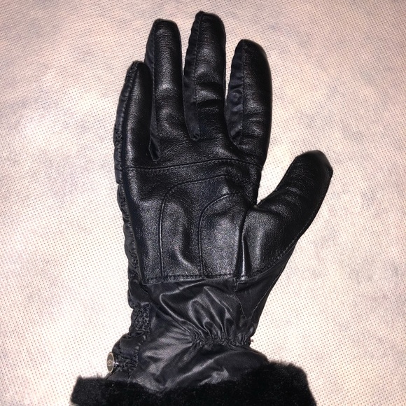 UGG Leather Gloves - Picture 2 of 4